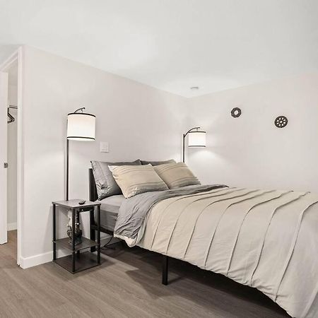 Elegant Richmond Gem Nestled Up To Hawthorne Blvd. Apartment Portland Luaran gambar